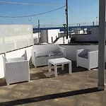 Attico A 150 Mt Dal Mare *
