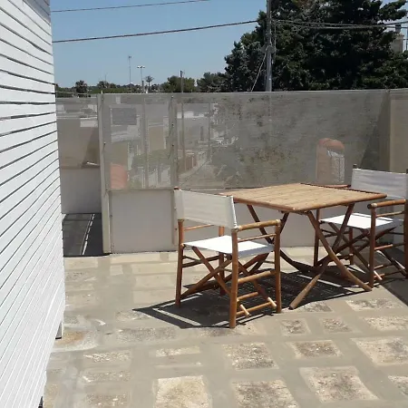 Attico A 150 Mt Dal Mare Casa de Férias Marina di Mancaversa